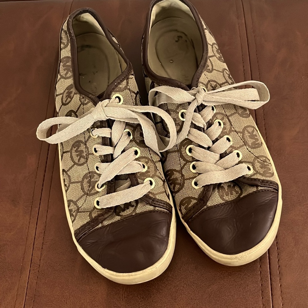 Michael Kors - Sneakers - Sz 7